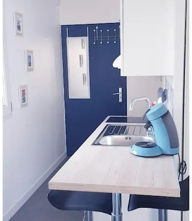 Avec Balcon アパート